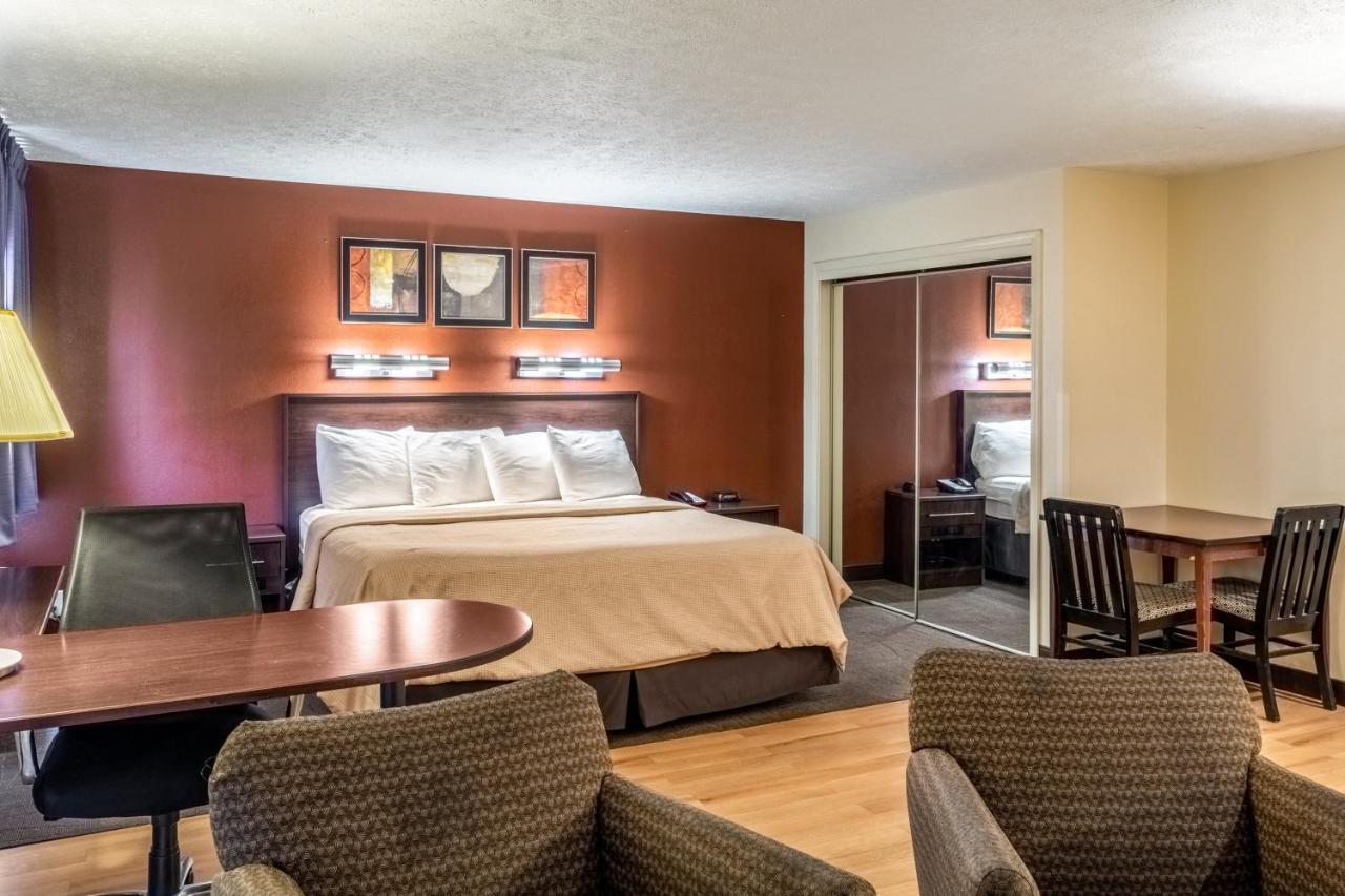 Red Roof Inn Columbus - Taylorsville Екстер'єр фото