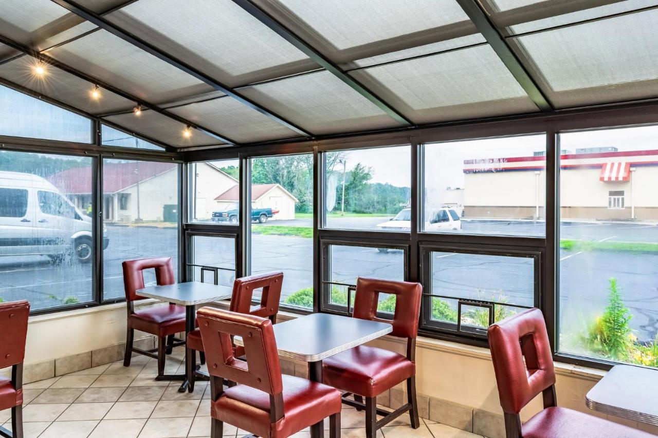 Red Roof Inn Columbus - Taylorsville Екстер'єр фото
